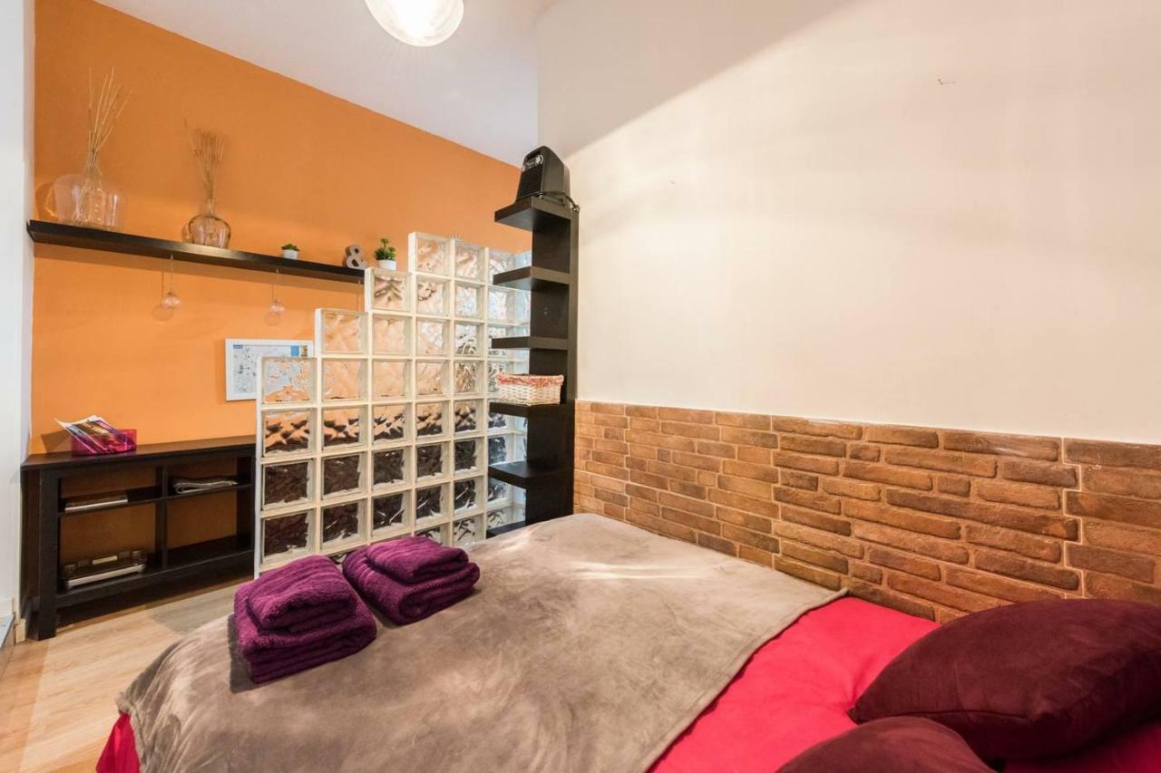 Apartamento En Calle Tres Peces Madrid Dış mekan fotoğraf